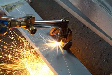 cutting steel with an acetylene torch