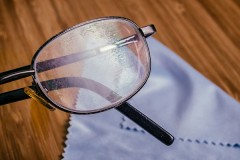 Eyeglass news image
